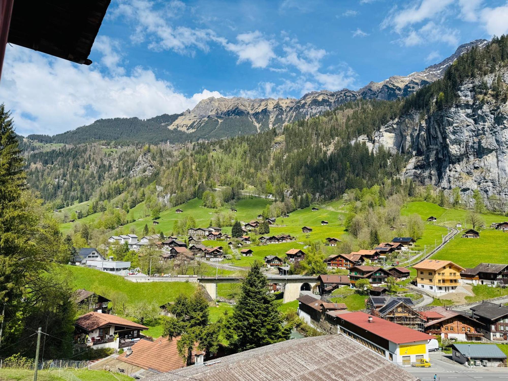 Hotel Staubbach Lauterbrunnen Exterior foto
